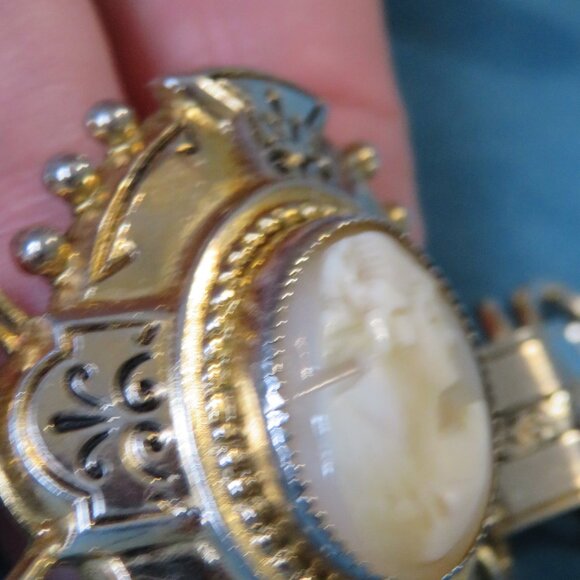 Vintage Victoria 1910 cameo Bracelet with damascene link - Picture 8 of 8